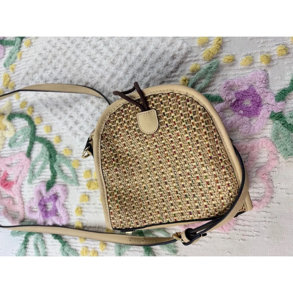 Simply Noelle Straw Woven Crossbody‎ Bag Beige Tan Multi Color Accent strap - Picture 4 of 12